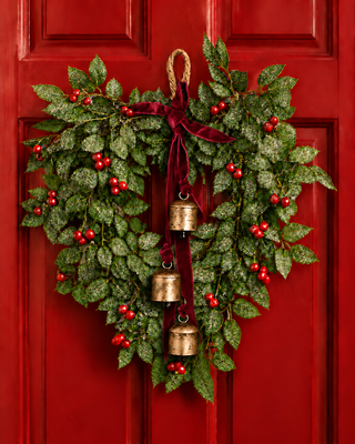 Holly Wreath w/ Berry & Bells