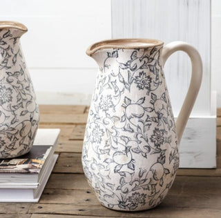 Heirloom Pitcher 11.8"